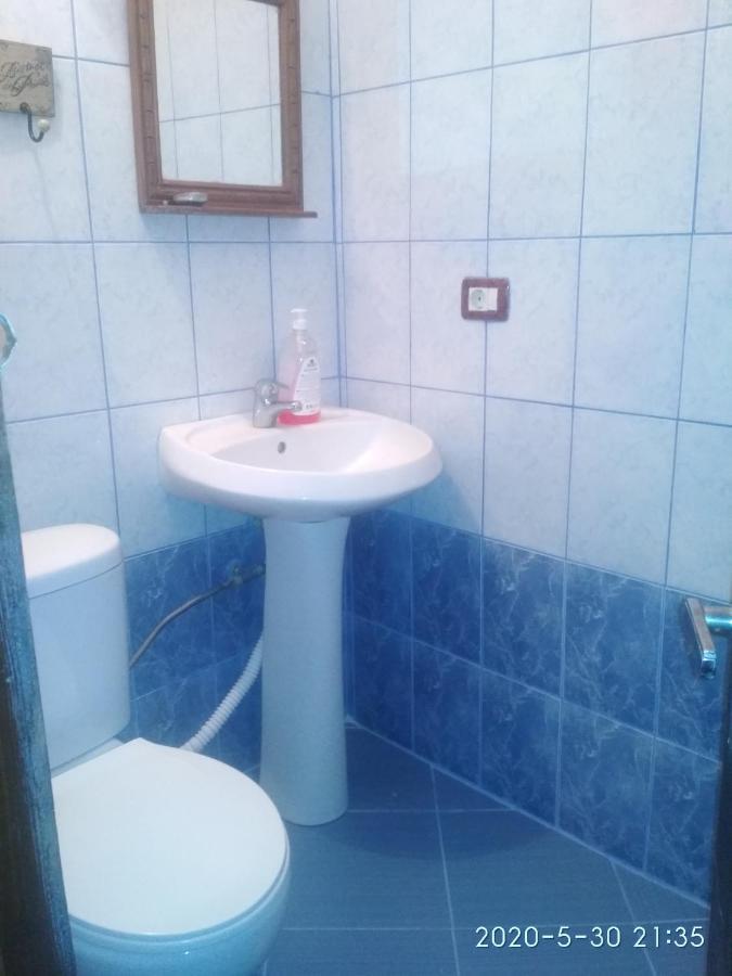 Karafil Guesthouse Gjirokastër Esterno foto